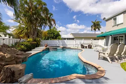 1220 SW 46th Ter, Deerfield Beach, FL 33442 - Photo 30