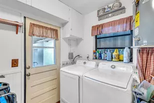 1931 NE 27th St, Lighthouse Point, FL 33064 - Photo 28