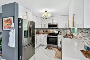 10775 NW 40th St, Coral Springs, FL 33065 - Photo 12