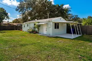 5608 Buchanan St, Hollywood, FL 33021 - Photo 1