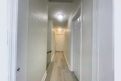 8010 SW 7th St, North Lauderdale, FL 33068 - Photo 24