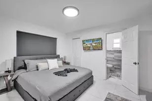 2001 Washington St, Hollywood, FL 33020 - Photo 16