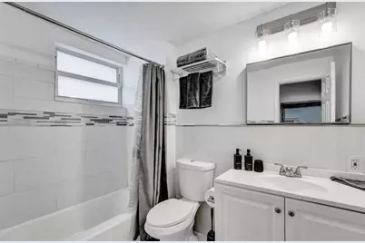 2001  Washington St, Hollywood, FL 33020 - Photo 32