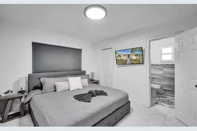 2001  Washington St, Hollywood, FL 33020 - Photo 18