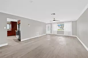 1620 NW 87th Ln, Plantation, FL 33322 - Photo 8