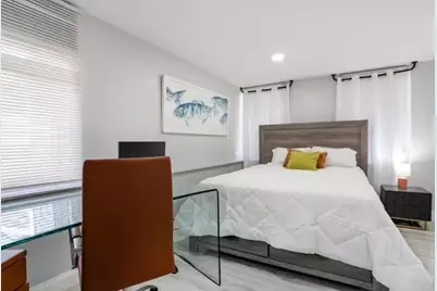 408 NE 26th Dr, Wilton Manors, FL 33334 - Photo 20