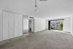 801 W Oakland Park Blvd, Oakland Park, FL 33311 - Photo 2