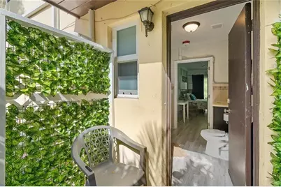 2625 NE 13th Ct, Unit #6, Fort Lauderdale, FL 33304 - Photo 4