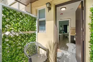 2625 NE 13th Ct, Fort Lauderdale, FL 33304 - Photo 4