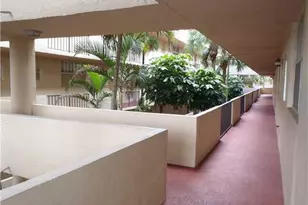 403 NW 68th Ave, Plantation, FL 33317 - Photo 2