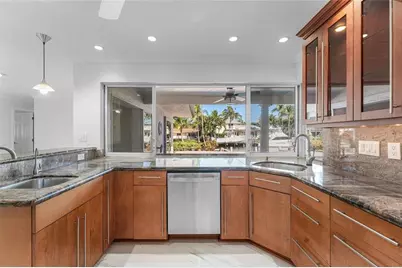 2443 NE 26th St, Lighthouse Point, FL 33064 - Photo 20