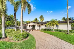2443 NE 26th St, Lighthouse Point, FL 33064 - Photo 4