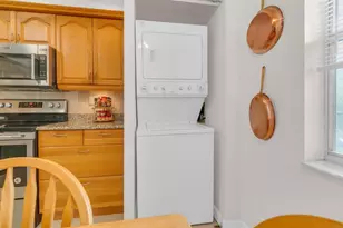 7340 Lake Cir Dr, Margate, FL 33063 - Photo 8