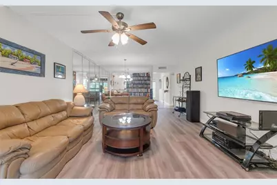 7340  Lake Circle Dr, Unit #301, Margate, FL 33063 - Photo 16