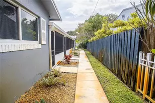 2432 Sherman St, Hollywood, FL 33020 - Photo 4