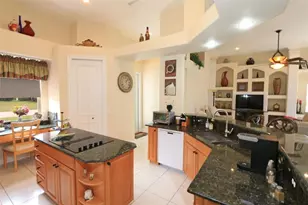 8075 Kiawah Trce, Port Saint Lucie, FL 34986 - Photo 18