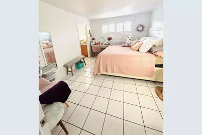 8428 NW 1st Ter, Miami, FL 33126 - Photo 10