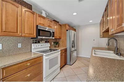 9232  Pecky Cypress Lane, Unit #2-D, Boca Raton, FL 33428 - Photo 16