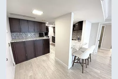 2400  Presidential Way, Unit #1104, West Palm Beach, FL 33401 - Photo 10