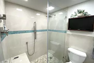 2400 Presidential Way, West Palm Beach, FL 33401 - Photo 20