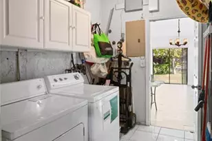 8211 SW 13th Ct, North Lauderdale, FL 33068 - Photo 14