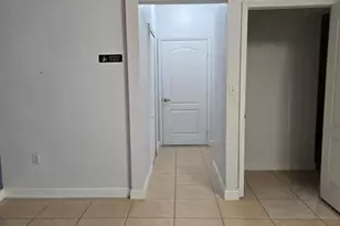 7060 NW 177th St, Hialeah, FL 33015 - Photo 18