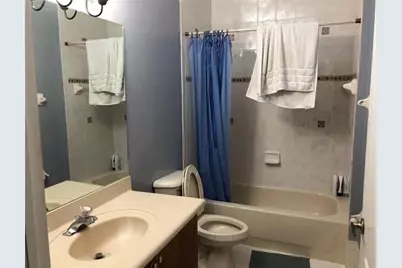 7060 NW 177th St, Unit #103, Hialeah, FL 33015 - Photo 8