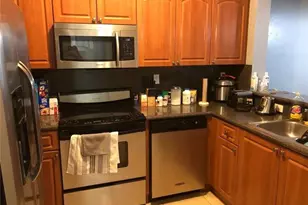 7060 NW 177th St, Hialeah, FL 33015 - Photo 2