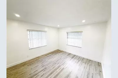 2710  Riverside Dr, Unit #201, Coral Springs, FL 33065 - Photo 14