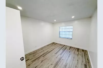 2710  Riverside Dr, Unit #201, Coral Springs, FL 33065 - Photo 26