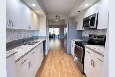 550 SW 137th Ave, Unit #312 L, Pembroke Pines, FL 33027 - Photo 2