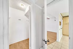 8980 S Hollybrook Blvd, Pembroke Pines, FL 33025 - Photo 14