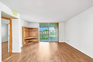 8980 S Hollybrook Blvd, Pembroke Pines, FL 33025 - Photo 16