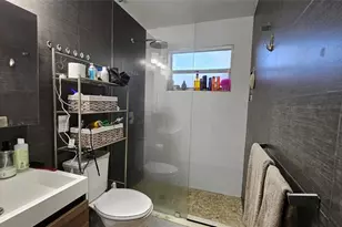 1405 NE 17th St, Fort Lauderdale, FL 33305 - Photo 6