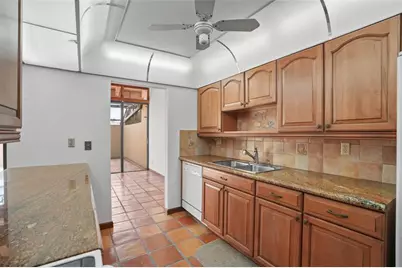 1111  Windward Dr, Pembroke Pines, FL 33026 - Photo 18