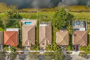 4017 Sapphire Ln, Weston, FL 33331 - Photo 22