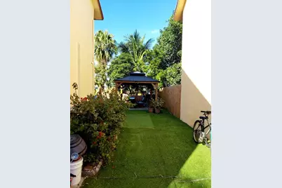 9741 SW 9th Ct, Pembroke Pines, FL 33025 - Photo 50