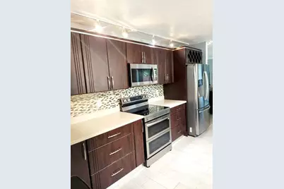 9741 SW 9th Ct, Pembroke Pines, FL 33025 - Photo 8