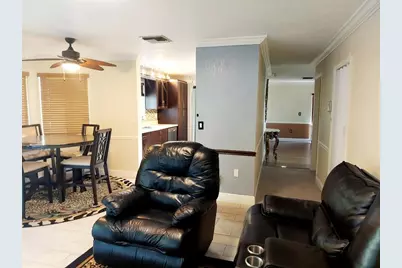 9741 SW 9th Ct, Pembroke Pines, FL 33025 - Photo 16