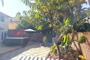 9741 SW 9th Ct, Pembroke Pines, FL 33025 - Photo 48