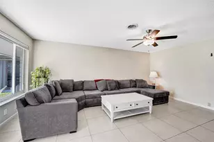 1623-1625 NE 45th St, Oakland Park, FL 33334 - Photo 6