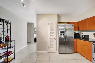 1623-1625 NE 45th St, Oakland Park, FL 33334 - Photo 14