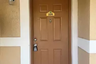 320 E Palm Cir E Unit, Pembroke Pines, FL 33025 - Photo 1