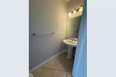 320 E Palm Cir E, Unit #320, Pembroke Pines, FL 33025 - Photo 12