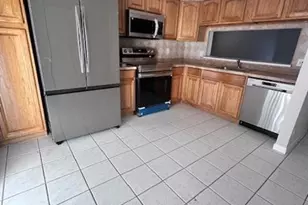 9874 NW 57th Manor, Coral Springs, FL 33076 - Photo 4