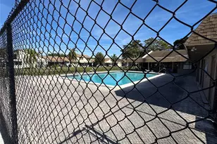 10725 NW 30th Pl, Sunrise, FL 33322 - Photo 22