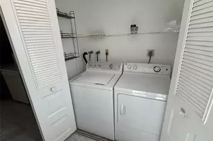 10725 NW 30th Pl, Sunrise, FL 33322 - Photo 20