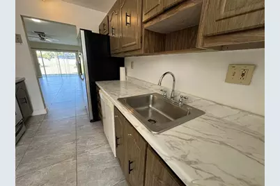 10725 NW 30th Pl, Sunrise, FL 33322 - Photo 8