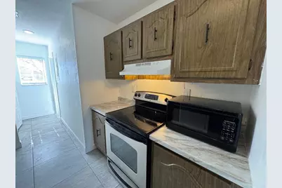 10725 NW 30th Pl, Sunrise, FL 33322 - Photo 6