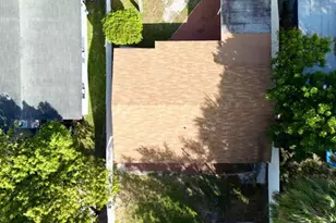 525 NW 15th Terrace, Fort Lauderdale, FL 33311 - Photo 4